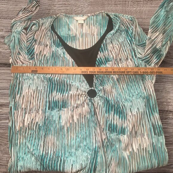 Allison Daley Green & White Pleated Long Sleeve Top With Black Tank Insert - Picture 5 of 8